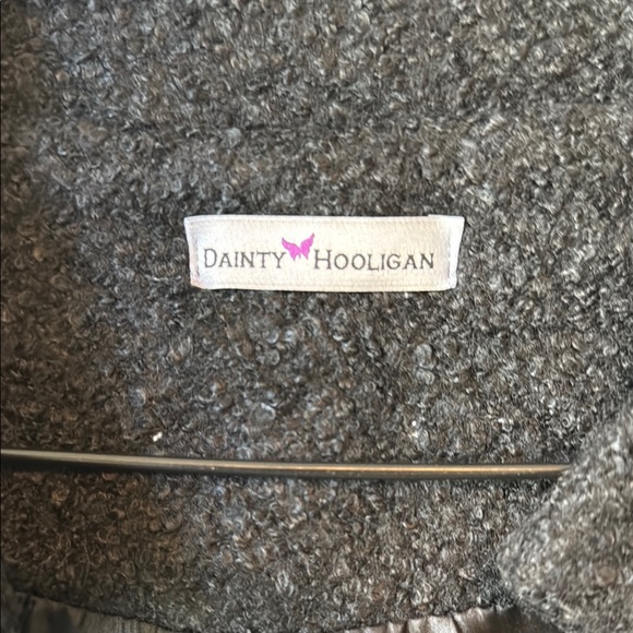 Dainty Hooligan | wool coat - Picture 3 of 4